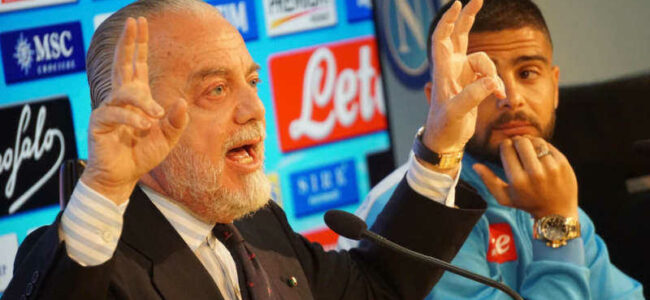 Il Napoli vuole abolire i biglietti. Abbonamenti speciali per famiglie