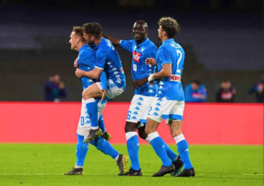 Napoli-Inter 4-1. Zielinsky, Mertens e Fabian devastano i nerazzurri