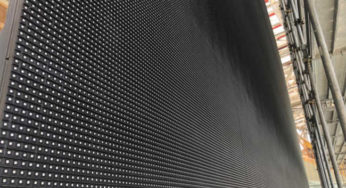 Napoli, il primo Maxischermo montato al San Paolo in tribuna Nisida