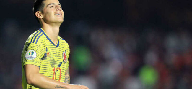 Arriva l'ultimatum del Real Madrid per James Rodriguez al Napoli. Florentino stufo delle parole di De Laurentiis chiede 42 milioni subito.