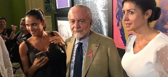 De Laurentiis alla mostra di Warhol: «Napoli può superare Roma nell’arte »