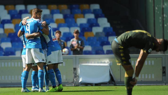 Napoli-Brescia 2-1. Gli azzurri si portano a -6 dall'Inter