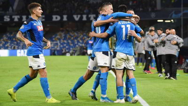 Milan-Napoli, Ancelotti rinuncia al 4-3-3. Mertens grande escluso
