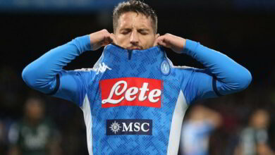 mertens restare Napoli