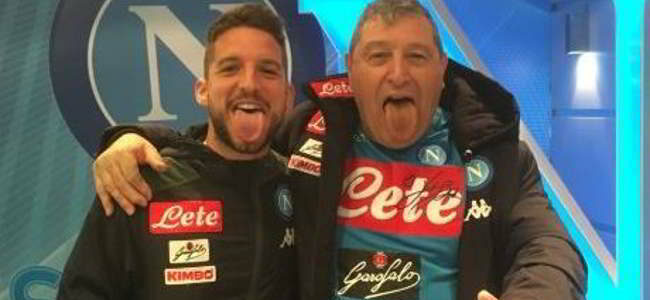 Storia Instragram Manolas: Mertens e Starace ballano