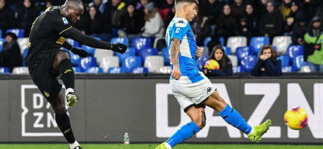 napoli-inter-lukaku-di lorenzo