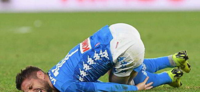 mertens infortunio caviglia