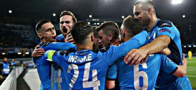 NAPOLI-BARCELLONA 1-1 Messi non punge Mertens si