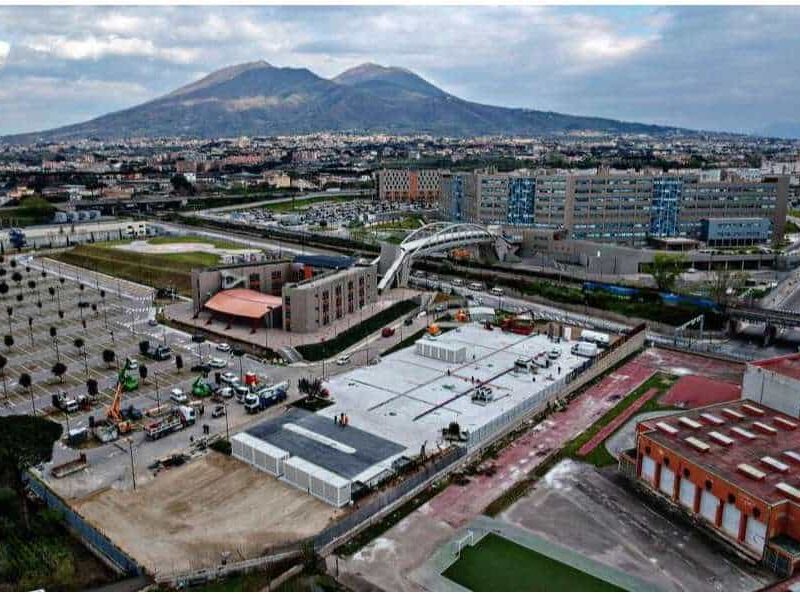 Napoli, reparto COVID costruito in 30 ore. Meglio di Milano e Wuhan