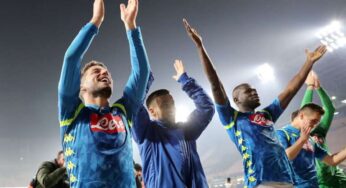 I calciatori del Napoli aiutano i dipendenti in difficoltà: Un biglietto e tanti soldi…