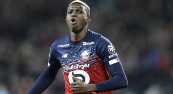 Osimhen, Akatugba: “Ha firmato con il Napoli! Oggi l’ufficialità e la foto di rito”