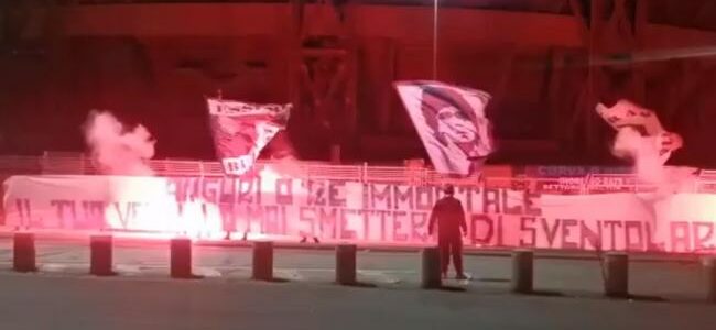 striscione maradona compleanno