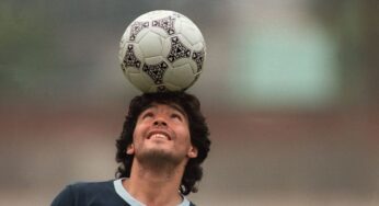 Macron omaggia Maradona: “Ora c’è un Dio Diego, ha fatto trionfare Napoli”