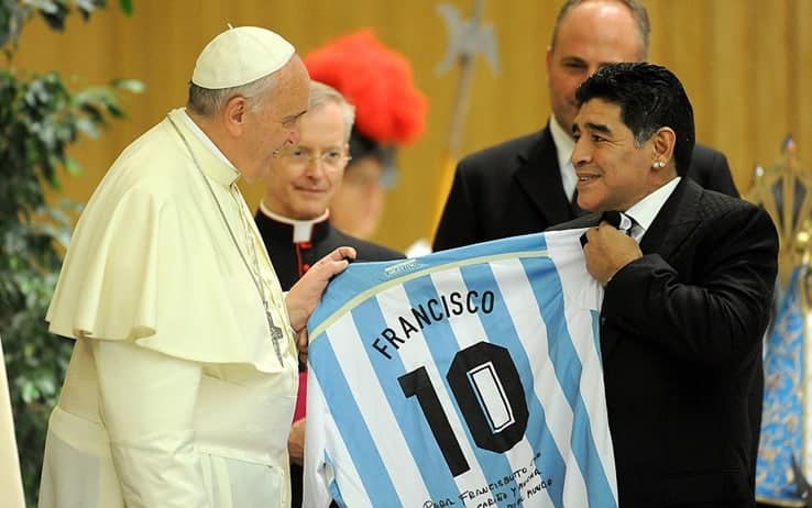 papa francesco Maradona