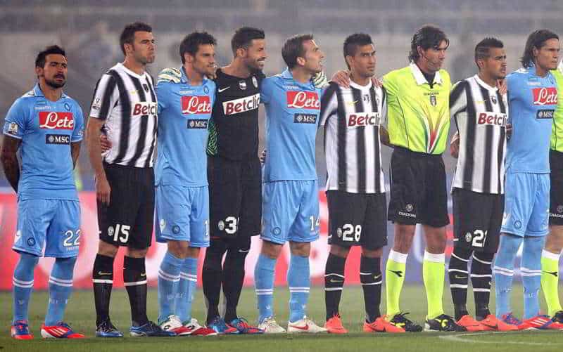 LAVEZZI NAPOLI JUVENTUS