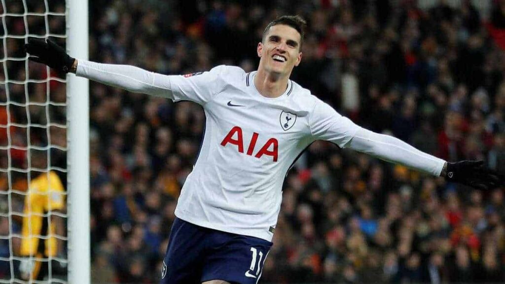 CORRIERE – Il Napoli tratta Lamela. Contatti intensi con il Tottenham. L’argentino pronto a ridursi l’ingaggio