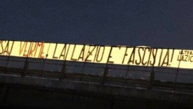 Striscione ultrà Lazio Hysaj