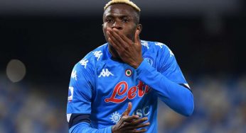 Osimhen bellissimo gesto per un bambino. L’attaccante protagonista anche fuori dal campo