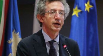 De Bruyne, l’arrivo che scuote Napoli. Il sindaco Manfredi: «Immagine di una città globale»