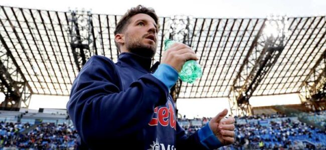 Mertens addio Napoli
