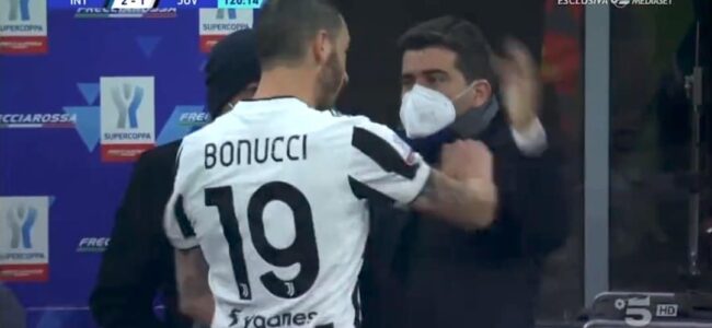 schiaffo bonucci mozzillo