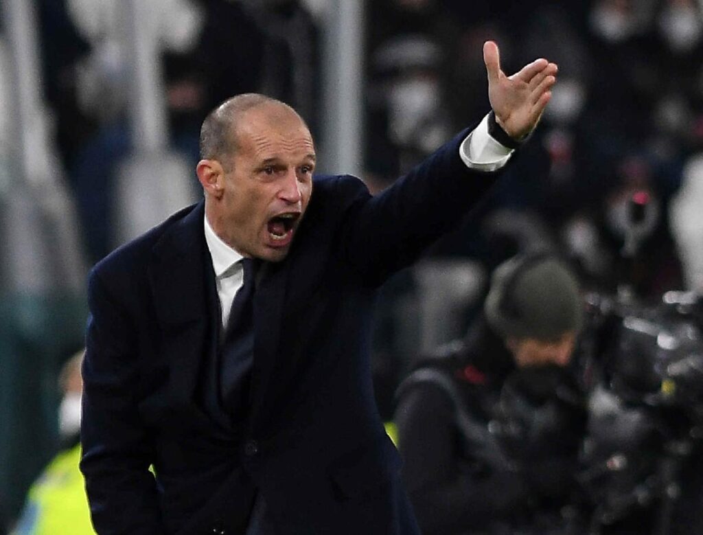 Clamoroso Allegri in Juve-Napoli all’arbitro: “Co***one deve recuperare dodici minuti”