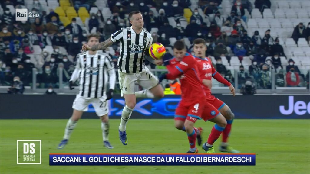 bernadeschi fallo di mano juve napoli