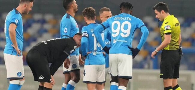 Napoli-Juve, nuovo positivo tra gli azzurri. La gara sta per saltare