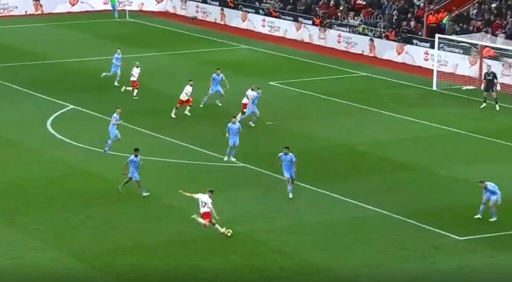 Siluro di esterno: gol pazzesco in FA Cup – VIDEO