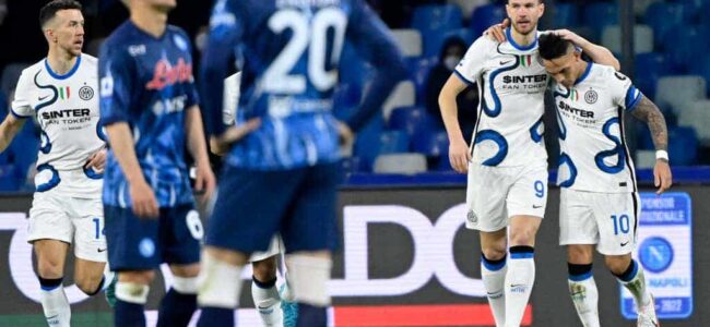 Edin_Dzeko_celebrate_Napoli_Inter_Serie_A(1)