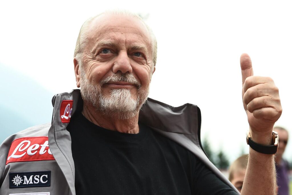 “Siete bravi a piangere” il tifosi bianconero risponde a De Laurentiis