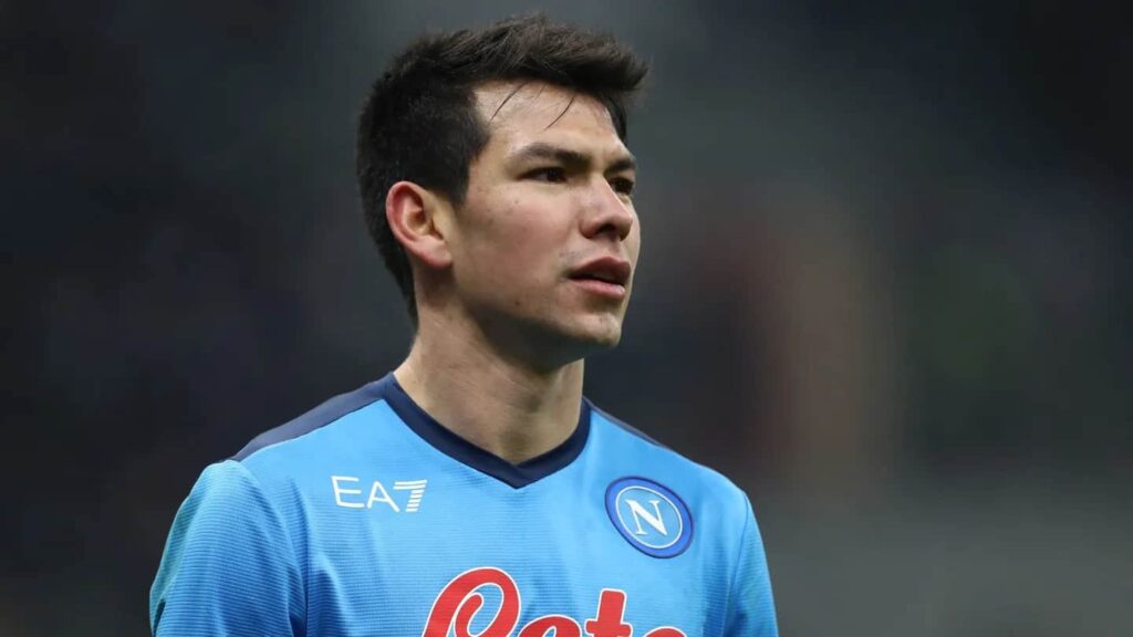 Lozano rientrato a Napoli: Ecco quando tornerà in campo