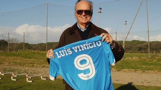 Vinicio carica il Napoli: racconto da brividi, gli azzurri applaudono O' lione