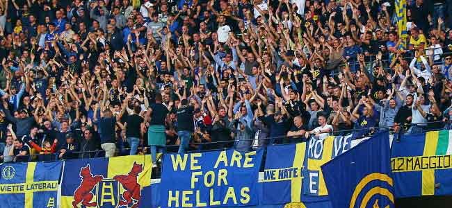Verona, Ultras contenti per lo striscione contro Napoli