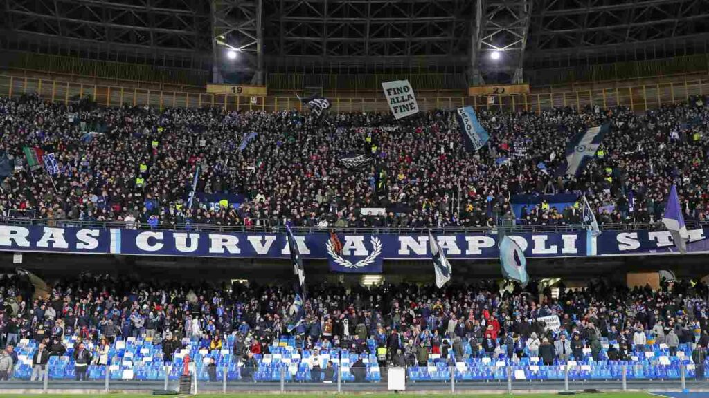 napoli roma stadio maradona