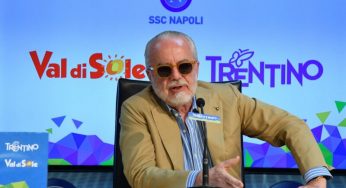 De Laurentiis arriva a Dimaro: dribbla i giornalisti – VIDEO