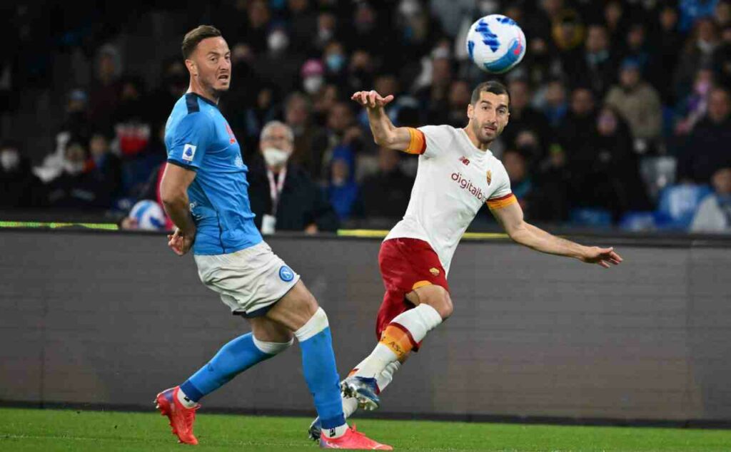 GAZZETTA – Mkhitaryan: il Napoli si inserisce, ma c’è un aspetto fa tremare De Laurentiis