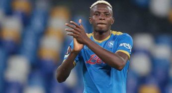 La radio ufficiale: “Osimhen resta a Napoli, via solo in un caso”