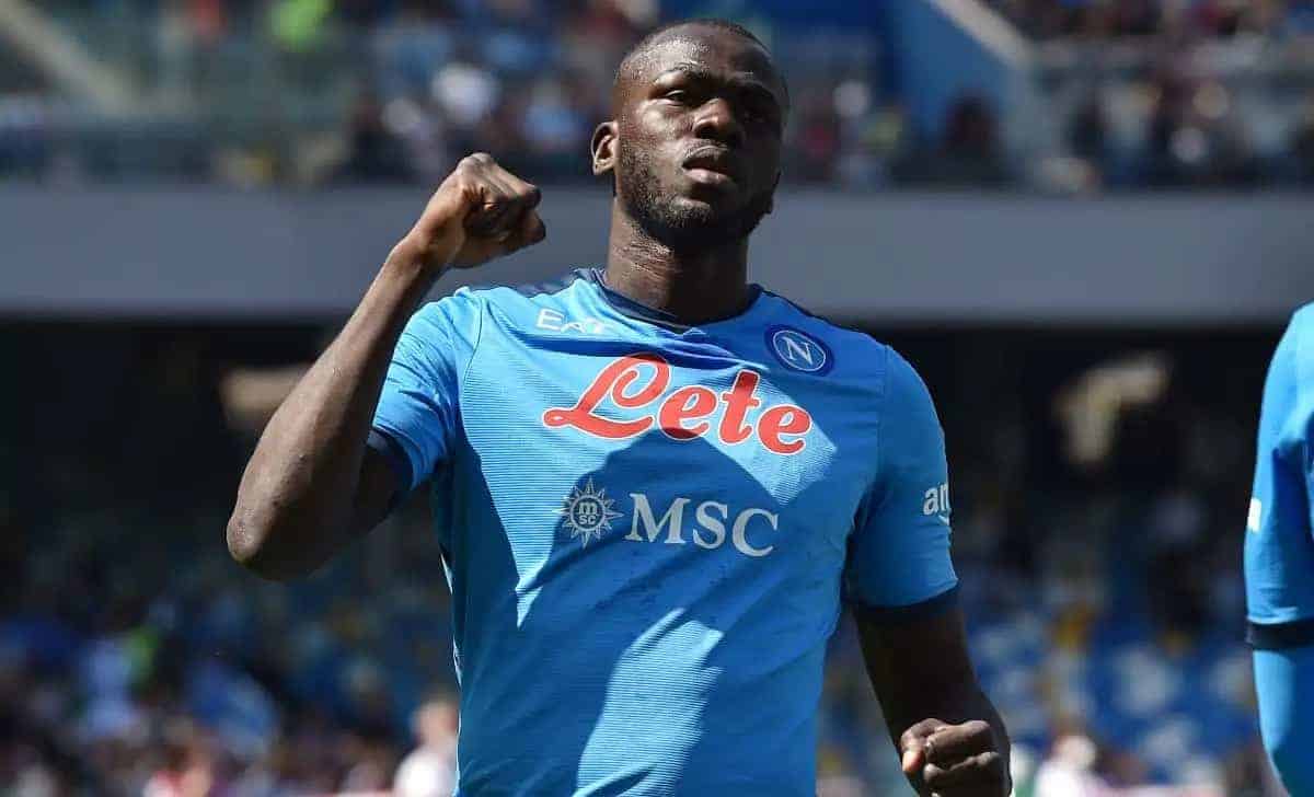 Koulibaly vuole restare a Napoli, tre opzioni per il futuro del difensore