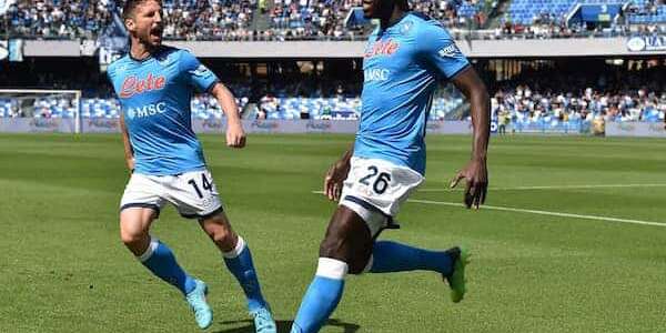 Mertens e Koulibaly sono al centro di alcune voci di mercato ma i due hanno giurato amore a Napoli e alla maglia azzurra.