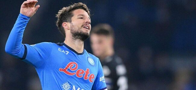 mertens rinnovo bloccato napoli