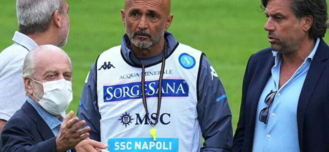 Gazzetta: "Il Napoli lavora al doppio colpo di mercato"