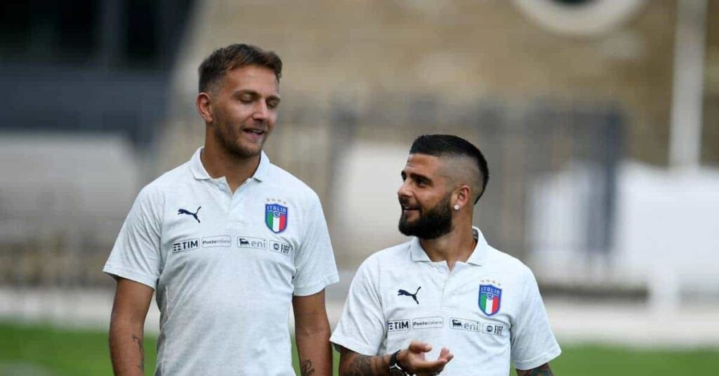Insigne e Criscito ascoltano musica napoletana per le strade di Toronto | VIDEO