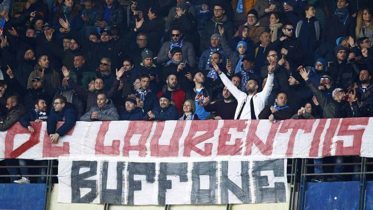 Napoli, De Laurentiis - tifosi, rapporto al minimo storico dal 2004