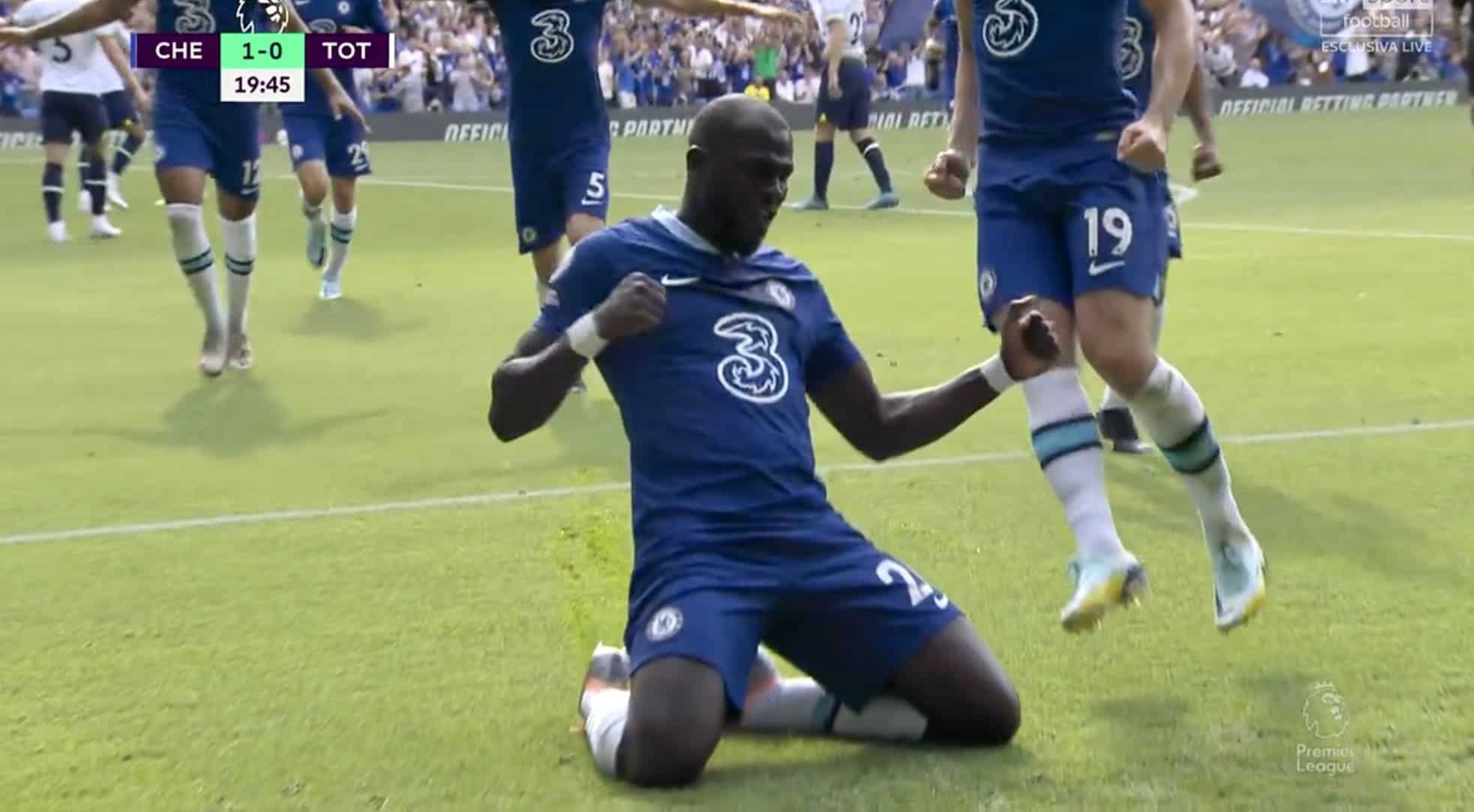 Koulibaly: primo gol in Premier League da urlo, col Chelsea al Tottenham – Video