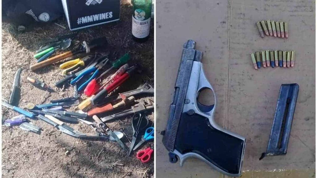 Armi da taglio, bombe e una calibro 22: Sequestrato arsenale sul pullman dei tifosi