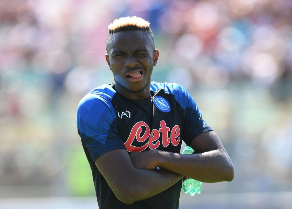 Osimhen, gli agenti vogliono incontrare Giuntoli. Il Napoli risponde: "Siamo fuori tempo massimo"