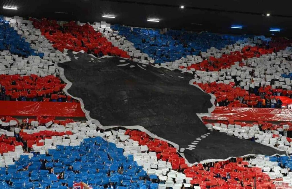 Taormina: “Assurdo a ibrox, prima le lacrime per la Regina poi il lancio di oggetti agli azzurri. Vi racconto tutto”