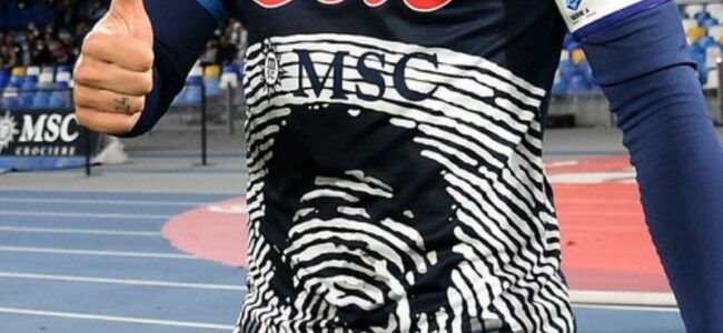 immagine maglia maradona napoli