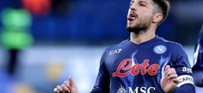 mertens_napoli_foto-2-696x464